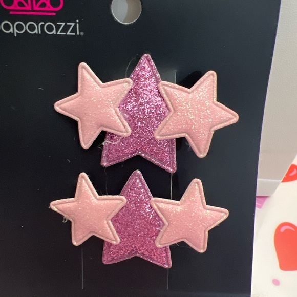 Paparazzi Glittery Pink Star Hair Clips - Picture 2 of 2